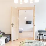 Attractive 2Br Apt Near Akh Ideal For Longstays