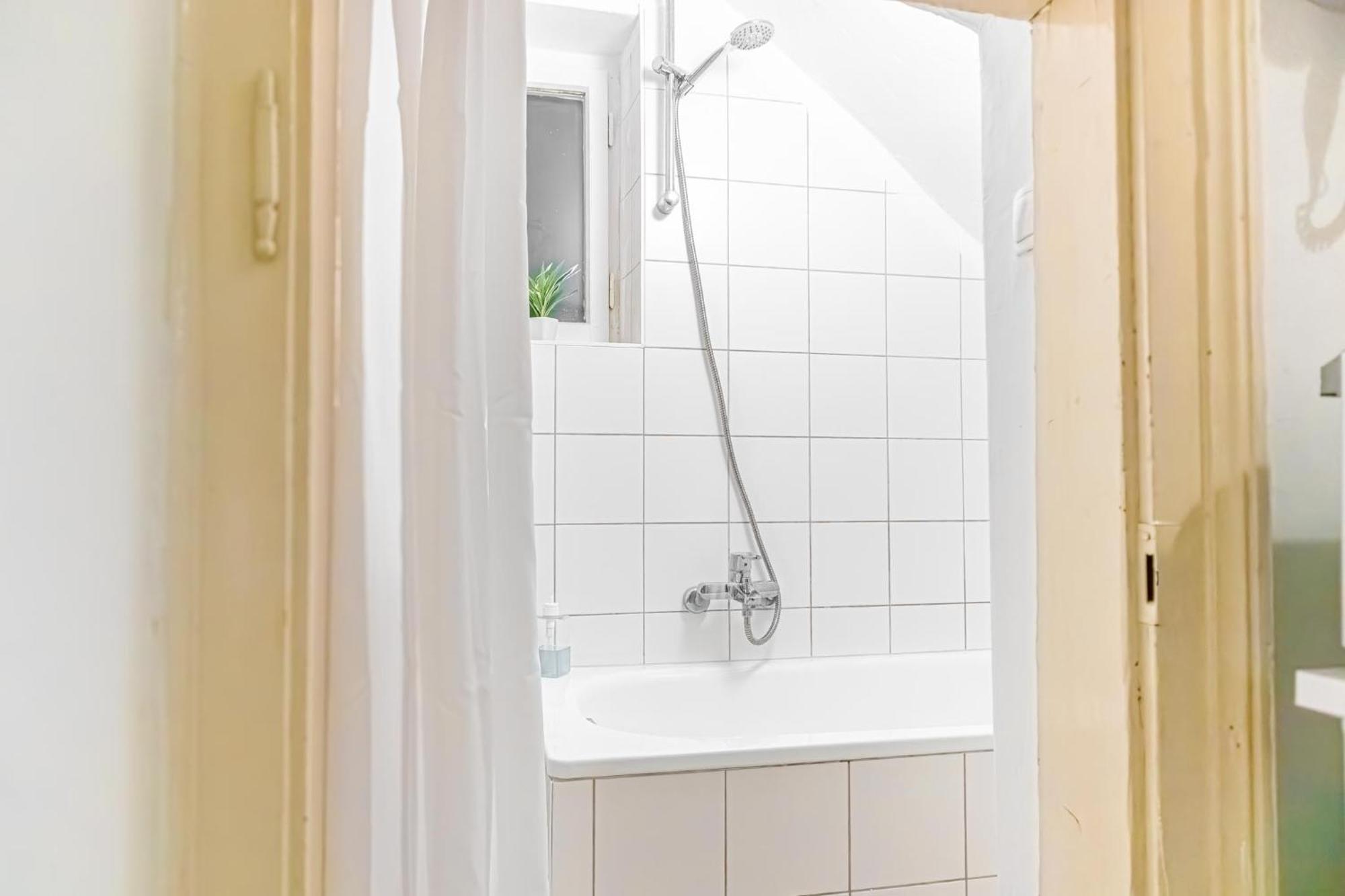 Attractive 2br Near Akh Ideal For Longstays Apartamento *